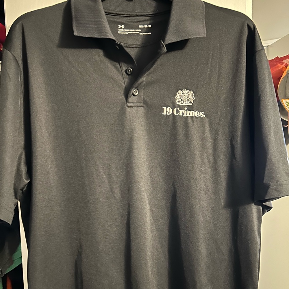 Under Armour/19 Crimes Golf Polo